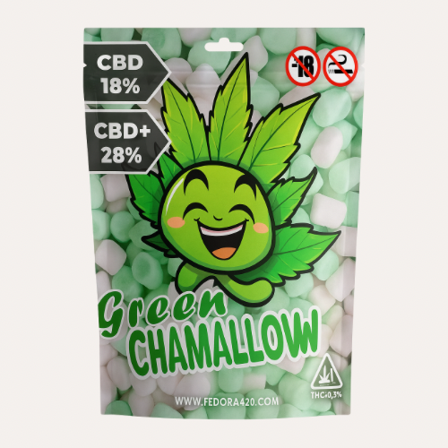 La Green Chamallow est une variété unique qui séduit par ses effets doux, relaxants et enveloppants, parfaits pour apaiser le corps et l’esprit sans lourdeur.

Son profil aromatique gourmand évoque une sucrerie d’enfance : un mélange subtil de notes sucrées et crémeuses, relevées par une touche herbacée et fraîche qui rappelle la nature à l’état pur.

En bouche, la Green Chamallow dévoile une saveur moelleuse et légèrement fruitée, avec une finale délicatement résineuse. Les amateurs de goûts sucrés et équi