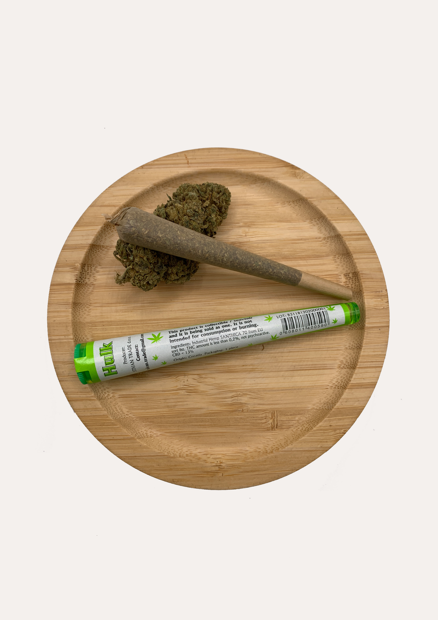 PRÉ-ROULÉ - Sans tabac Fleurs de CBD AMNESIA. Grâce à leur boîte en plastique hermétique, vos preroll garderont toutes leurs saveurs et leurs effets dans le temps.